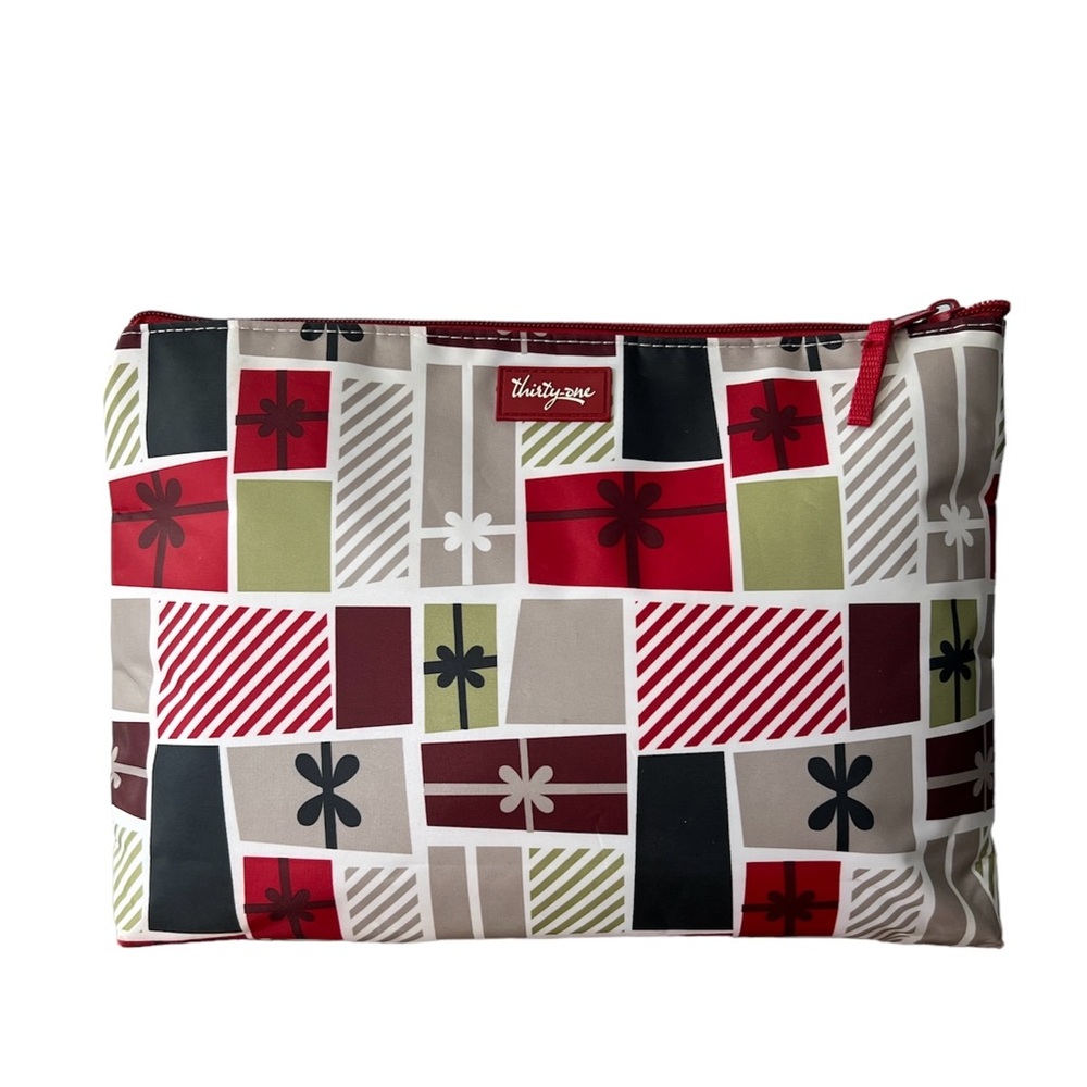 Thirty One Thermal Zipper Pouch in Christmas Gift Pattern